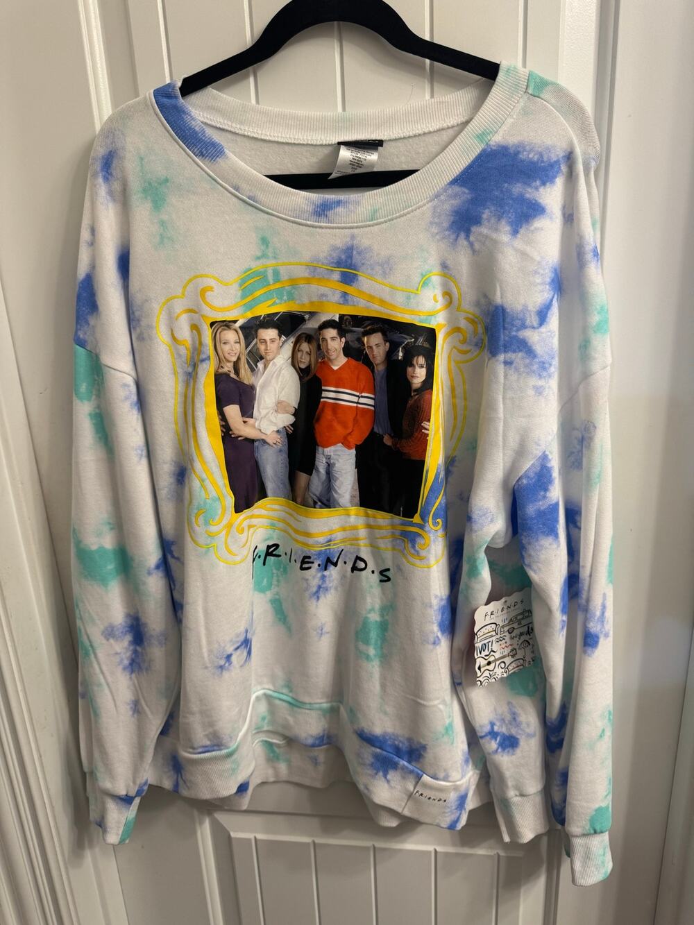 Friends NWT XXL White Tie Dye Graphic Sweatshirt